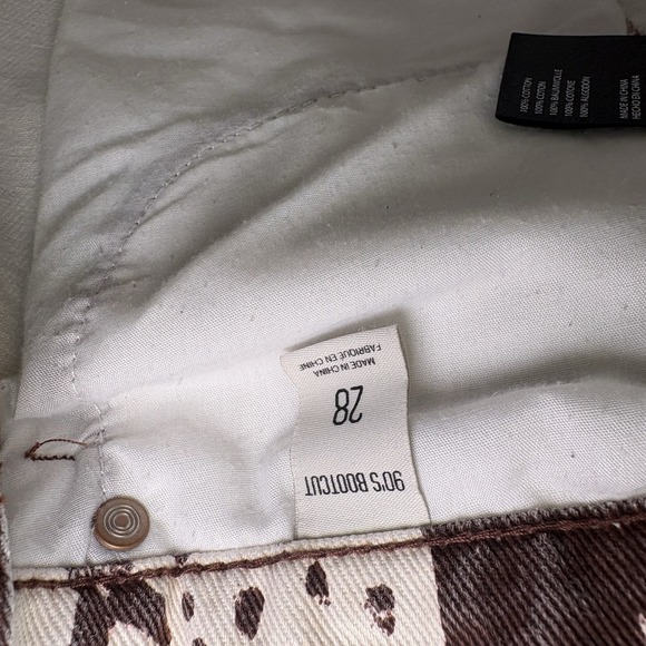 BDG Urban Outfitters Women's 90s Bootcut Jeans Strawberry Print Brown Size 28 - Picture 4 of 8